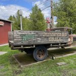 Snohomish Ice Cream Nutty’s Junkyard Grill Outdoors
