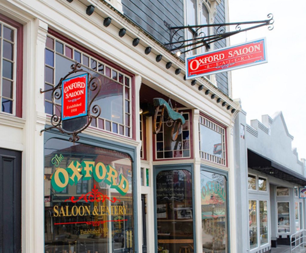 Past Patrons of the Oxford Saloon Come Alive at This Historic Bar in ...