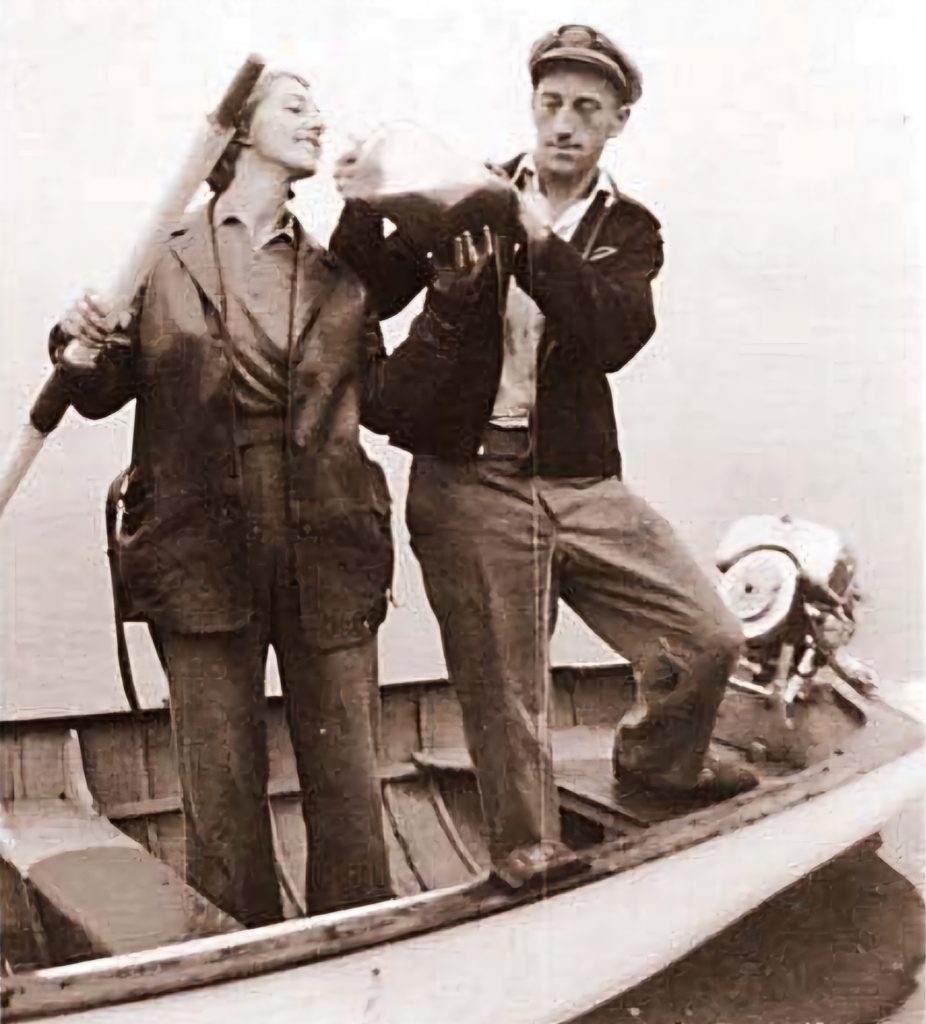 Rudolph and the Mukilteo Skiff